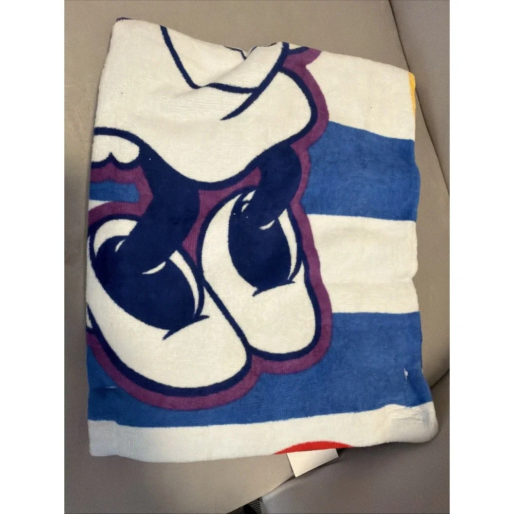 Mickey Mouse & Friends Minnie Mouse Beach Towel 28